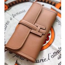 Hermes Wallets & Purse